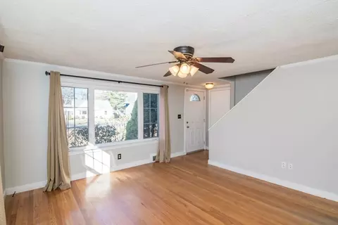 Entry Way - 55 Glenoak, Springfield, MA 01129 photo 1 of 5