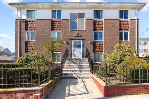 70-72 Mudge St #10, Lynn, MA 01902