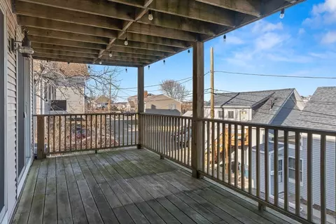 Exterior - 37 E Main St, Gloucester, MA 01930 photo 5 of 6