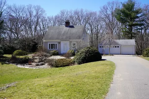 118 Berwick Rd, Attleboro, MA 02703 photo 3