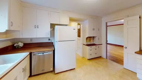 118 Berwick Rd, Attleboro, MA 02703 photo 11