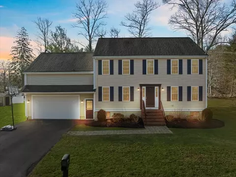 12 King Ave, Abington, MA 02351