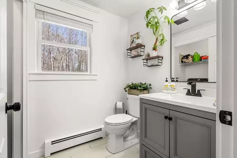 Bath - 5 High Oaks Path, Pepperell, MA 01463 photo 1 of 3
