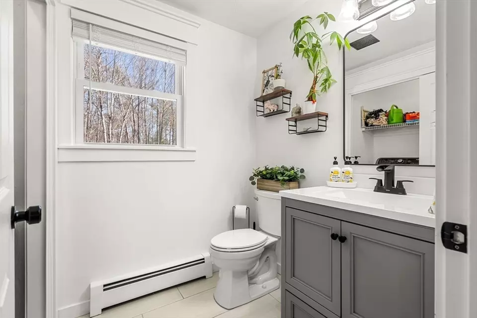 Bath - 5 High Oaks Path, Pepperell, MA 01463 photo 1 of 3