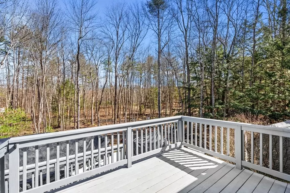 Exterior - 5 High Oaks Path, Pepperell, MA 01463 photo 5 of 6