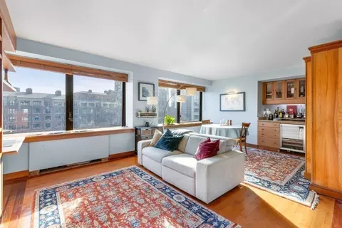 85 E India Row #7E, Boston, MA 02110
