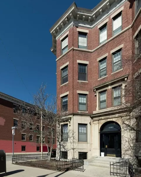 1161 Commonwealth Ave #4, Boston, MA 02134