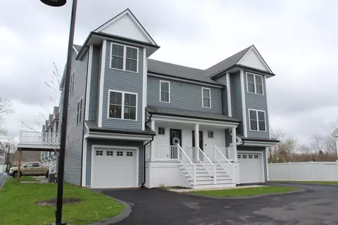 274 Providence Rd #2, Grafton, MA 01560