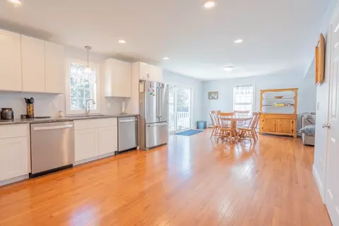 521 Brimfield Rd, Warren, MA 01083 photo 4