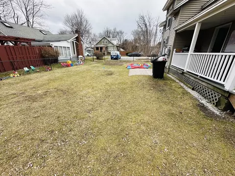 Exterior - 76 Everton Ave, Worcester, MA 01604 photo 7 of 8