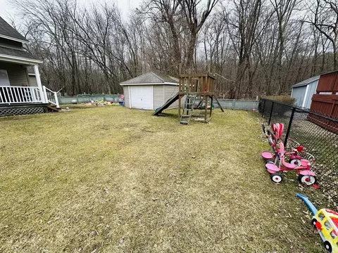 Exterior - 76 Everton Ave, Worcester, MA 01604 photo 5 of 8