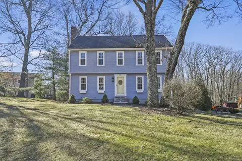 28 Rayburn Dr, Millbury, MA 01527
