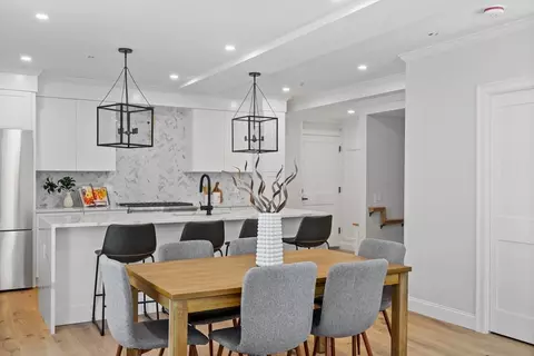 9 Monument St #R, Boston, MA 02129