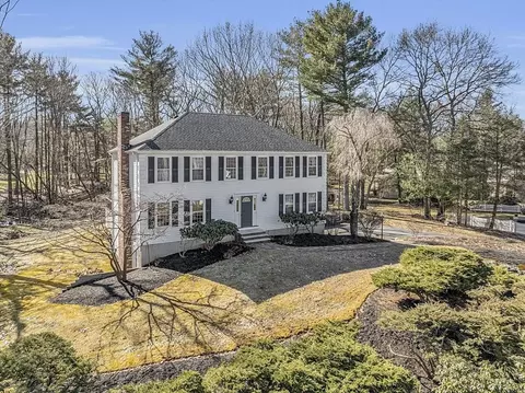 140 Vest Way, North Andover, MA 01845