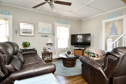 25 Perkins St, Gloucester, MA 01930 photo 11