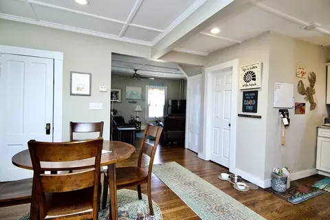 25 Perkins St, Gloucester, MA 01930 photo 4