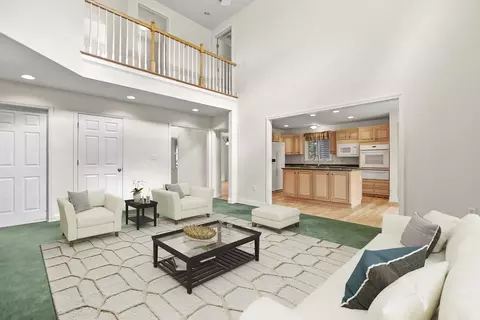 496 E Central St, Franklin, MA 02038 photo 4