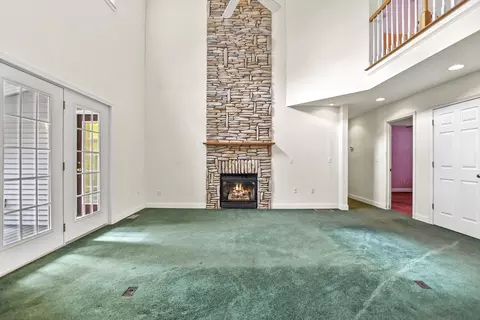 496 E Central St, Franklin, MA 02038 photo 5