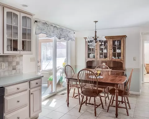 48 Brookside Dr, Holden, MA 01522 photo 9