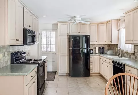 48 Brookside Dr, Holden, MA 01522 photo 7