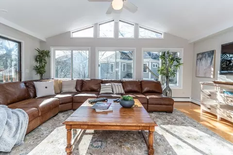 Living - 207 Webster St, Needham, MA 02494 photo 5 of 5