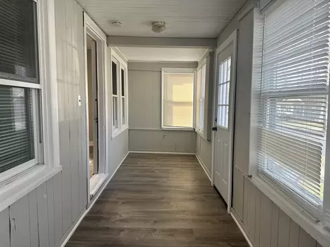 85 Barber St, Springfield, MA 01109 photo 10