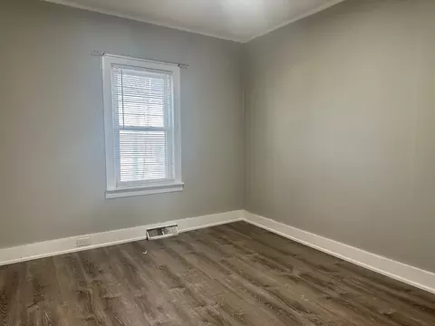 85 Barber St, Springfield, MA 01109 photo 12