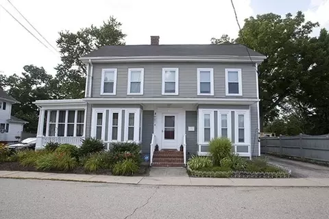 5 12 Albion St #B, Amesbury, MA 01913