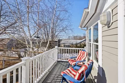 Exterior - 189 Wompatuck Rd, Hingham, MA 02043 photo 2 of 5