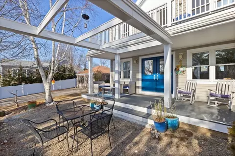 Exterior - 189 Wompatuck Rd, Hingham, MA 02043 photo 4 of 5