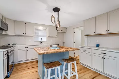Kitchen - 29 Depot Rd, Ashburnham, MA 01430 photo 1 of 4