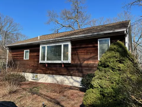 55 Lillian St N, Randolph, MA 02368
