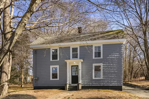 38 Forest St, Danvers, MA 01923 photo 2