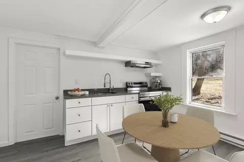 38 Forest St, Danvers, MA 01923 photo 4