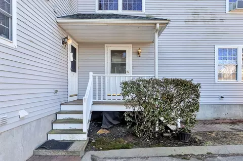 7 Mansfield St #2, Gloucester, MA 01930 photo 3