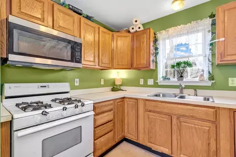 7 Mansfield St #2, Gloucester, MA 01930 photo 12