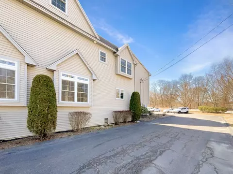 20 Riverbank Rd #2, Attleboro, MA 02703