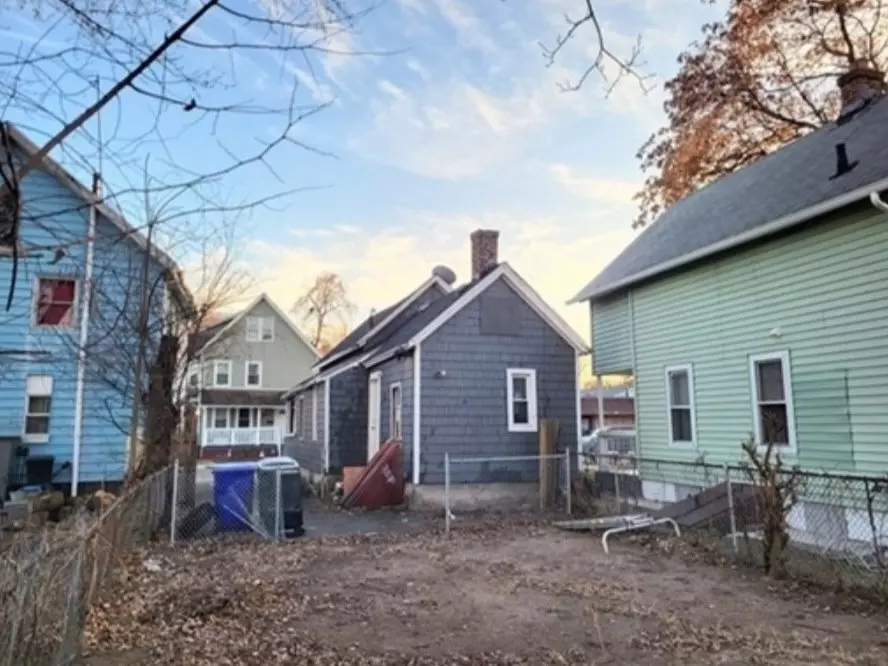 290 Quincy St, Springfield, MA 01109 20 Photos Movoto