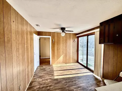 61 Stanhope Rd, Springfield, MA 01109 photo 10