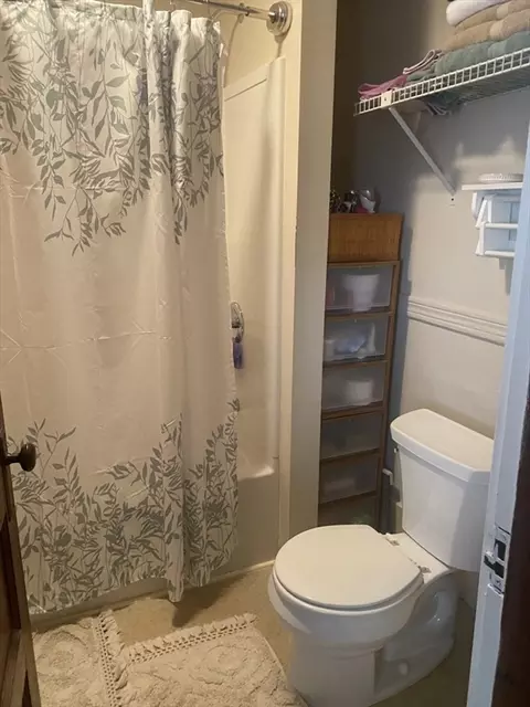 571 Britton St, Chicopee, MA 01020 photo 8