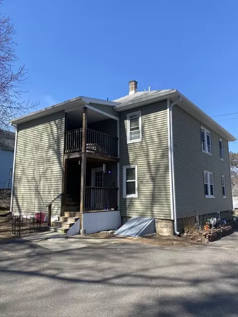 571 Britton St, Chicopee, MA 01020 photo 3