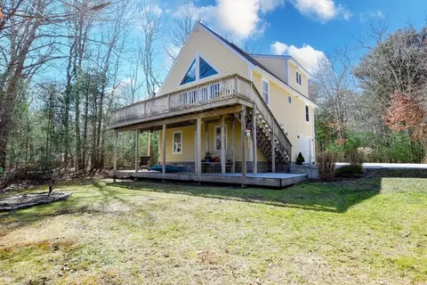 14 Winslow Ln, Wareham, MA 02571