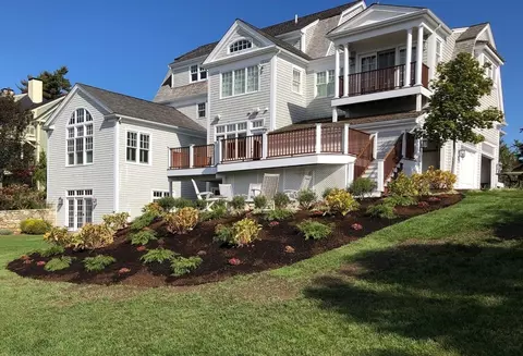 114 Pokanoket Ln, Marshfield, MA 02050