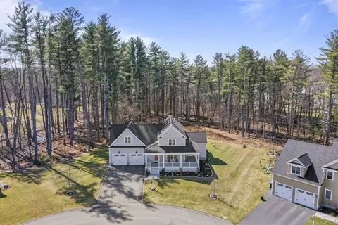 15 Spruce St, Littleton, MA 01460