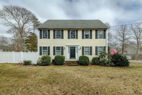 8 County Seat St, Barnstable, MA 02601