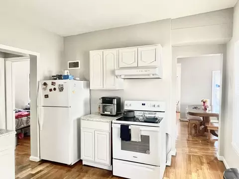 Kitchen - 23 Parkwood St, Springfield, MA 01108 photo 1 of 4