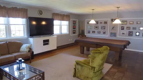 Living - 176 Underwood St, Fall River, MA 02720 photo 4 of 5