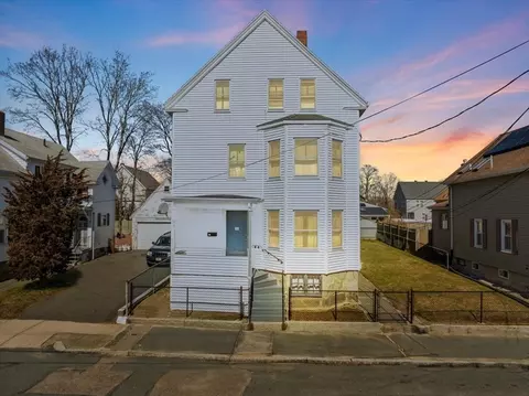 25 Babbitt St, New Bedford, MA 02740