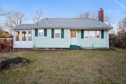 19 Charlene Dr, Brockton, MA 02302
