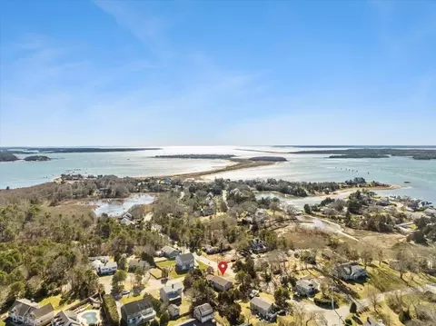 5 Mashnee Rd, Bourne, MA 02532 photo 3